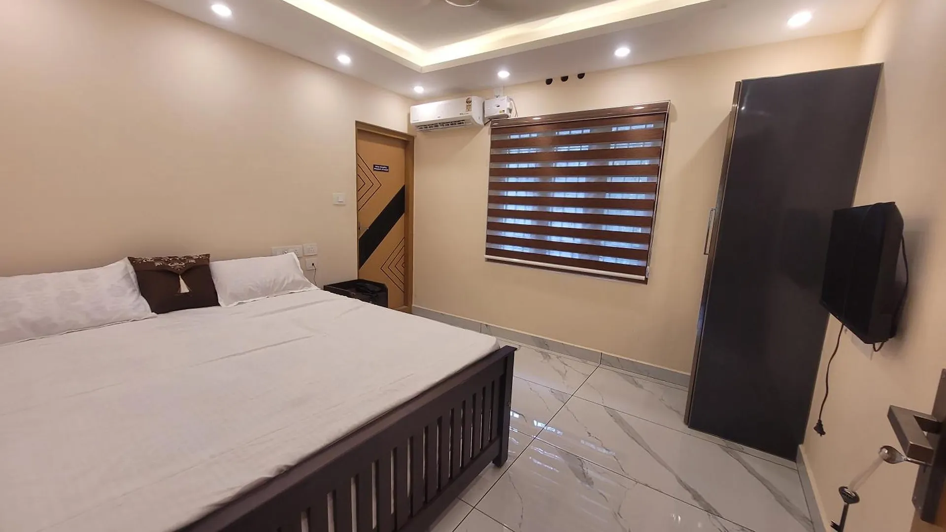别墅 Newcastle Holidays Resorts-First Floor With 2 Bedrooms Living Dining Balcony-6 Guests- Near Munnar Idukki Kumudi